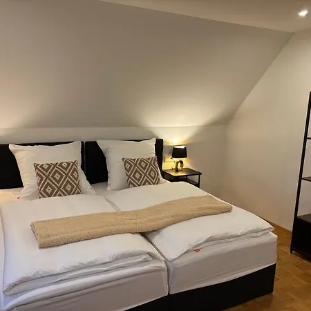 Apartment Deluxe *